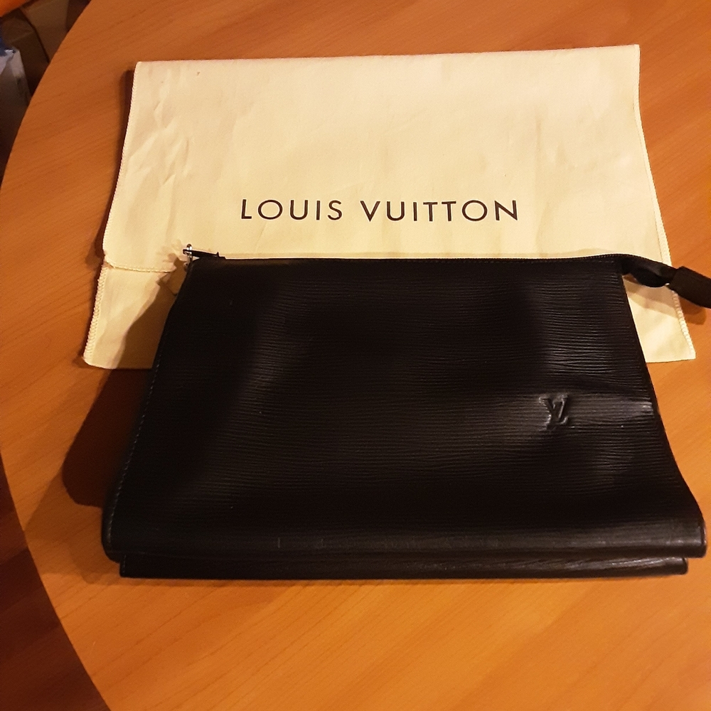 Louis-Vuitton Epi Clutch pre 90's